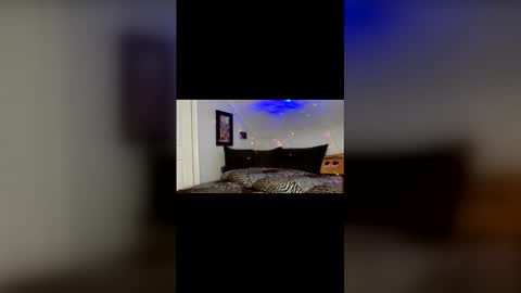 Snapshot of sexikiti chatting on 03-21-26, 09:18 Sexikiti69 online show from 03-21-26, 09:18