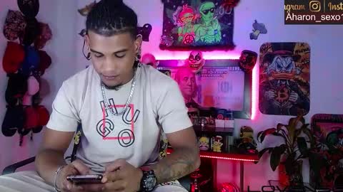 Aharon  ravelo online show from 02-08-26, 03:32