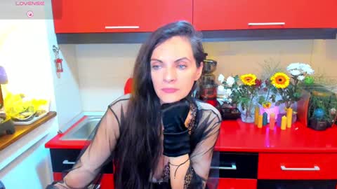 Snapshot of sexqueen1111 chatting on 01-19-25, 08:30 sexqueen1111 online show from 01-19-25, 08:30