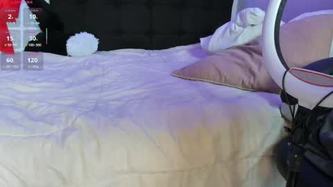 Snapshot of sextape_couple chatting on 05-17-26, 12:01 Ask me online show from 05-17-26, 12:01