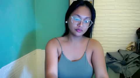 Snapshot of sexuallyattractive_mae chatting on 07-03-26, 06:03 sexuallyattractive_mae online show from 07-03-26, 06:03