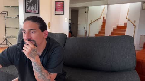 Andrea online show from 11-16-25, 06:46