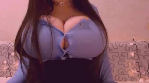 Julia online show from 12-22-25, 05:04