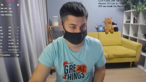 Snapshot of sexxxdickbig chatting on 04-19-26, 08:57 Tommy online show from 04-19-26, 08:57