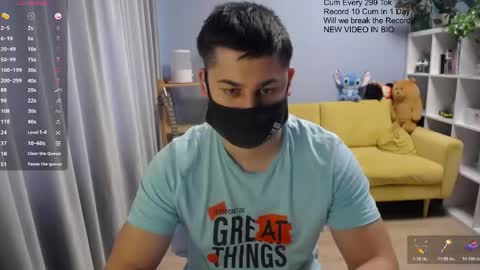 Snapshot of sexxxdickbig chatting on 04-23-26, 08:57 Tommy online show from 04-23-26, 08:57