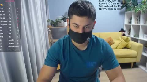 Snapshot of sexxxdickbig chatting on 05-16-26, 10:36 Tommy online show from 05-16-26, 10:36