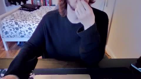 Snapshot of sexxxy_adam chatting on 11-11-25, 11:10 Adam online show from 11-11-25, 11:10