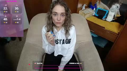 Snapshot of sexxxycrystali chatting on 06-17-26, 04:19 sexxxycrystali online show from 06-17-26, 04:19