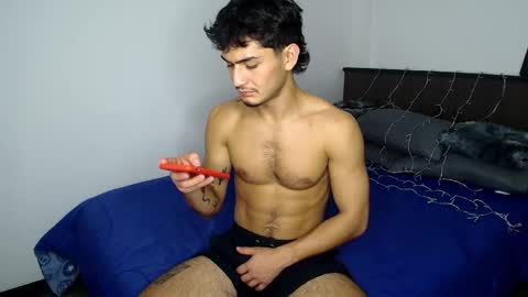 Snapshot of sexxxyjuan99 chatting on 04-24-26, 03:53 JUAN online show from 04-24-26, 03:53