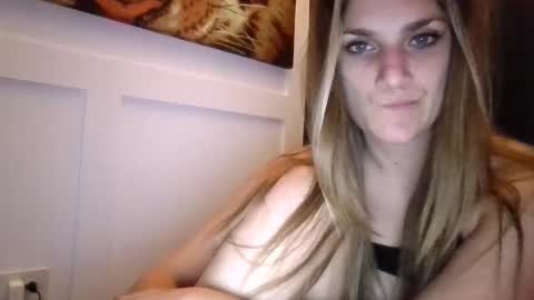 sexxxyvibes online show from 10-18-25, 07:09