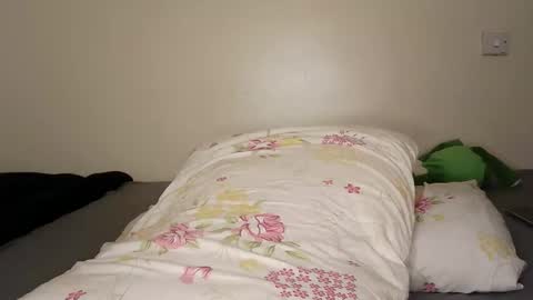 kisses online show from 03-23-26, 12:20