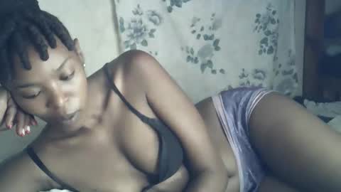 sexxy_curvy23 online show from 02-28-26, 05:08