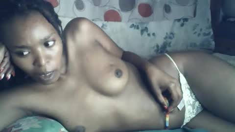 sexxy_curvy23 online show from 03-19-26, 04:05