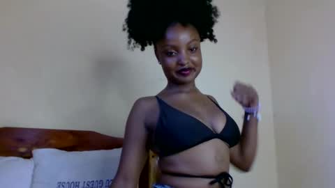 sexxy_daisyy online show from 04-08-26, 06:24