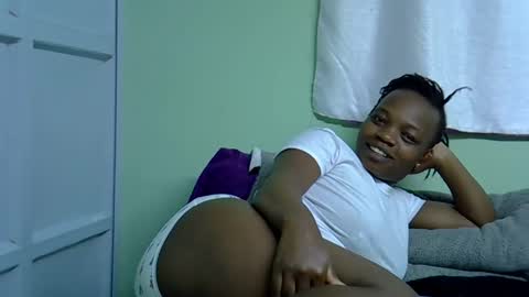 African Queen online show from 11-24-25, 11:59