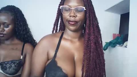 Snapshot of sexxydivah chatting on 03-06-26, 07:32 sexxydivah online show from 03-06-26, 07:32