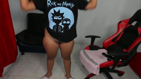 Snapshot of sexxyhot23 chatting on 12-22-24, 04:28 LINDA online show from 12-22-24, 04:28