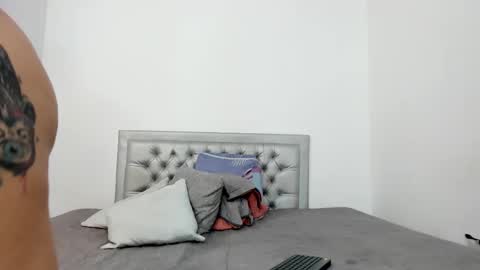 sexxylatincouple1 online show from 03-01-26, 10:28