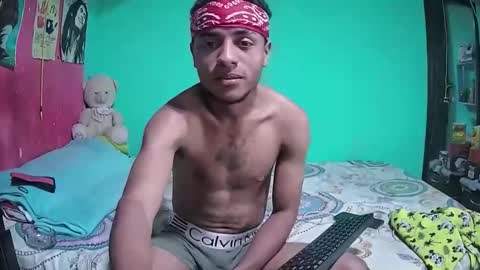 Snapshot of sexy_0boy chatting on 02-01-26, 09:24 Sebastian online show from 02-01-26, 09:24