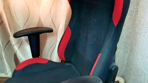 Jessica  Face only in pvt or in snapchat Dont ask more.... online show from 02-15-26, 11:19