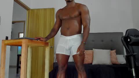 Snapshot of sexy_blackman chatting on 07-17-26, 02:07 sexy blackman online show from 07-17-26, 02:07