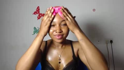 sexy_bluey247 online show from 12-03-25, 07:49