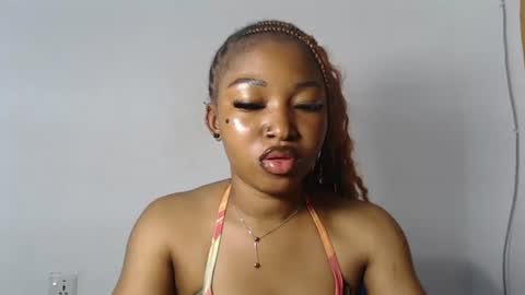 Snapshot of sexy_bluey247 chatting on 06-25-26, 05:07 sexy_bluey247 online show from 06-25-26, 05:07