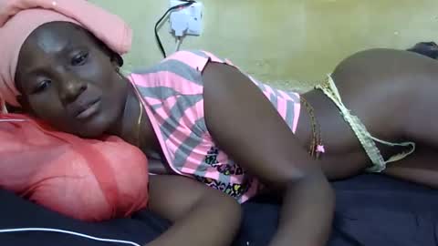 sexy_candy9 online show from 05-14-26, 12:01