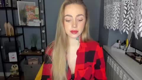 C o r a l i e online show from 12-11-24, 07:31