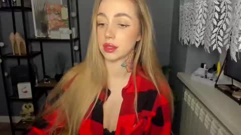 C o r a l i e online show from 12-11-24, 11:19