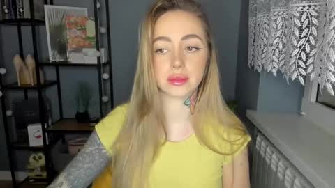 C o r a l i e online show from 12-17-24, 07:29