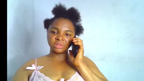 Clara online show from 12-02-25, 07:53