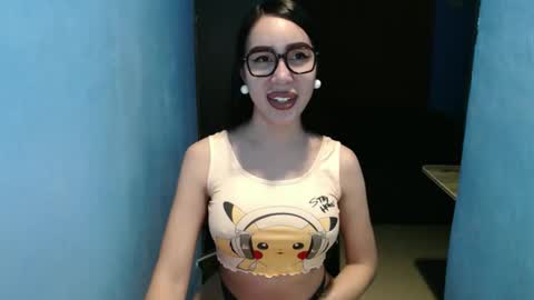 Snapshot of sexy_emily92 chatting on 03-05-26, 12:23 sexy_emily92 online show from 03-05-26, 12:23