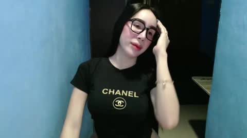 Snapshot of sexy_emily92 chatting on 03-16-26, 12:17 sexy_emily92 online show from 03-16-26, 12:17