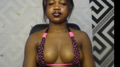 Snapshot of sexy_floral chatting on 09-10-25, 08:47 Angela online show from 09-10-25, 08:47