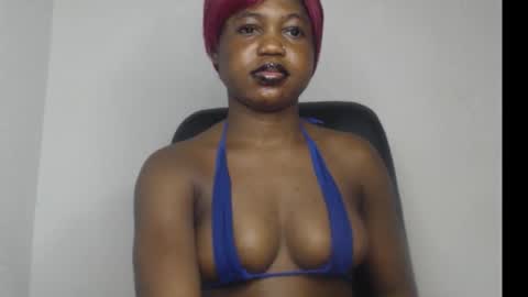 Snapshot of sexy_floral chatting on 09-13-25, 08:58 Angela online show from 09-13-25, 08:58