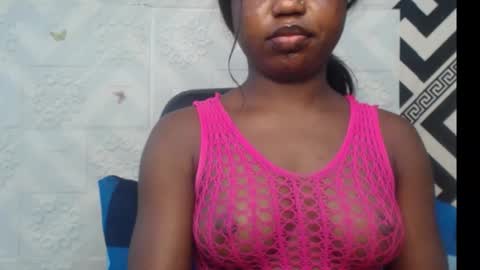 Snapshot of sexy_floral chatting on 09-14-25, 07:35 Angela online show from 09-14-25, 07:35