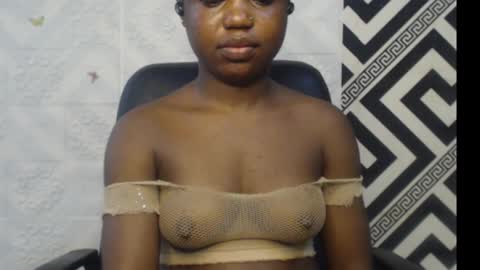 Snapshot of sexy_floral chatting on 09-17-25, 09:11 Angela online show from 09-17-25, 09:11