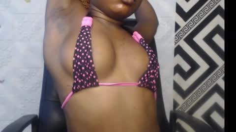 Snapshot of sexy_floral chatting on 09-26-25, 09:57 Angela online show from 09-26-25, 09:57