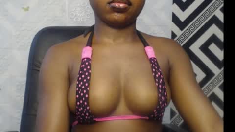 Snapshot of sexy_floral chatting on 09-27-25, 10:09 Angela online show from 09-27-25, 10:09