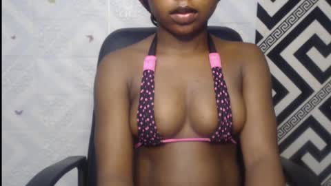 Snapshot of sexy_floral chatting on 10-02-25, 07:26 Angela online show from 10-02-25, 07:26