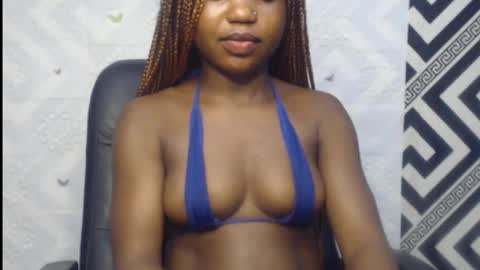 Snapshot of sexy_floral chatting on 10-03-25, 08:11 Angela online show from 10-03-25, 08:11