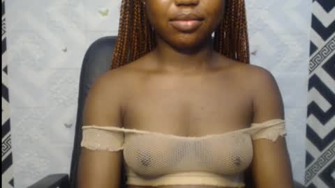 Snapshot of sexy_floral chatting on 10-03-25, 10:29 Angela online show from 10-03-25, 10:29