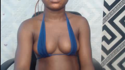 Snapshot of sexy_floral chatting on 10-09-25, 09:29 Angela online show from 10-09-25, 09:29