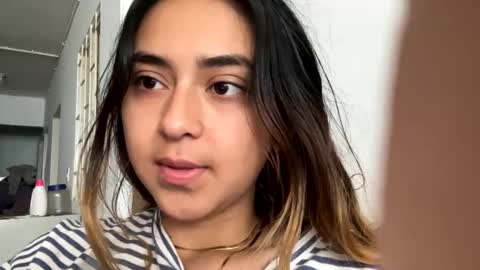 Snapshot of sexy_foxx_ chatting on 02-11-25, 01:20 Antonella online show from 02-11-25, 01:20