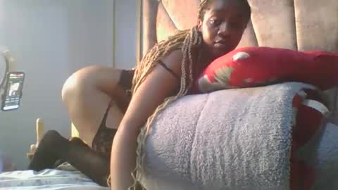 Snapshot of sexy_glo chatting on 11-05-25, 05:18 sexy_glo online show from 11-05-25, 05:18