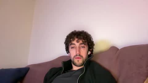 Snapshot of sexy_guy_8 chatting on 01-21-25, 05:16 sexy_guy_8 online show from 01-21-25, 05:16