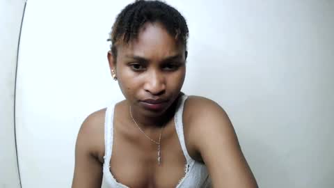 Snapshot of sexy_joyline chatting on 07-14-26, 10:21 joy online show from 07-14-26, 10:21