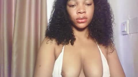 Sexy kitty881 online show from 10-26-25, 07:47