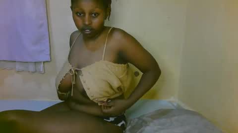 sexy_latasha online show from 11-12-25, 02:56